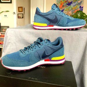 Nike Internationalist Womens retro sneakers -Slate